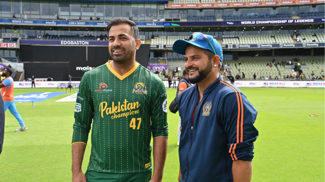 Suresh Raina and Wahab Riaz