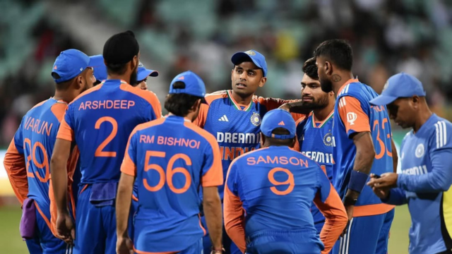 India T20I skipper Suryakumar Yadav with his team